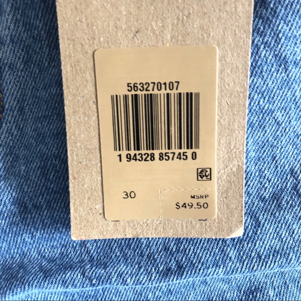 NWT Levi’s High Rise 501 Denim Shorts Size 30 - Picture 6 of 6